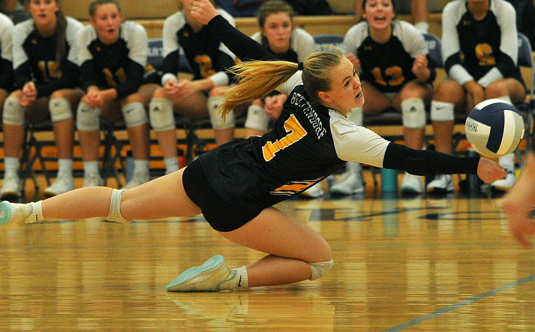 Bettendorf at Pleasant Valley volleyball